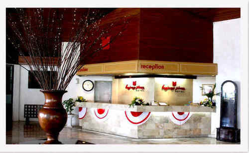 Tanjung Plaza Hotel Prigen Екстер'єр фото
