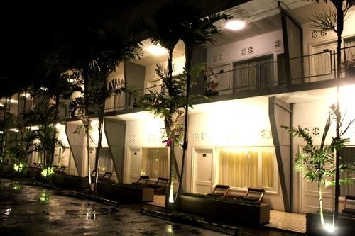 Tanjung Plaza Hotel Prigen Екстер'єр фото